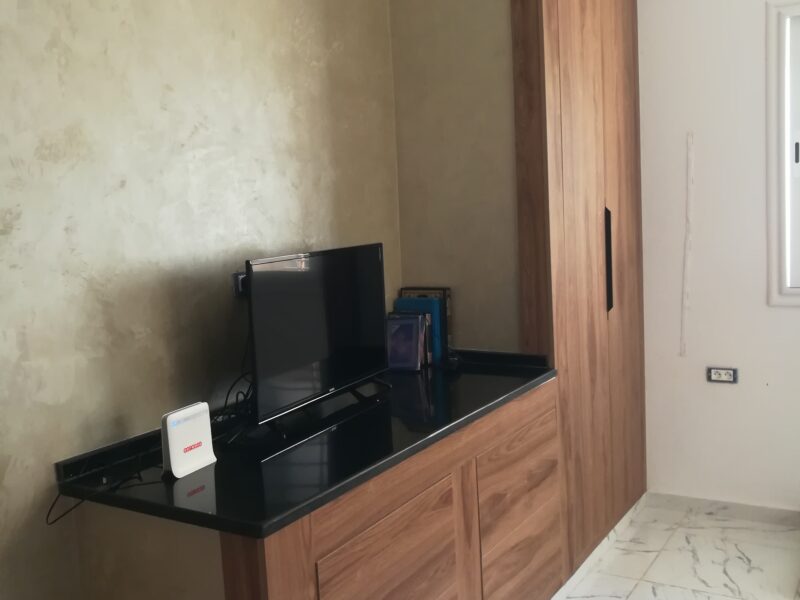 Opportunité rare ariana essoughra. bâtiment: villa et 5 app