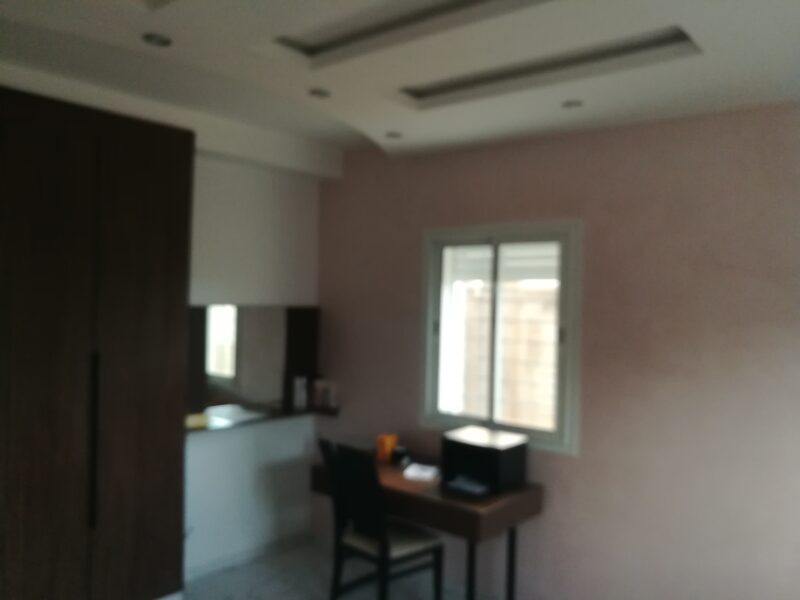 Opportunité rare ariana essoughra. bâtiment: villa et 5 app